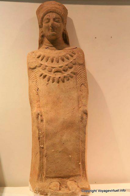Kerkouane Archaeological Museum, noble woman statue - Tunisia