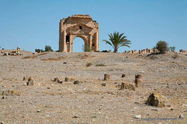 Maktar, Forum, the Arch of Trajan - Tunisia