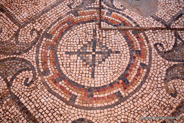 Fragment of mosaic Makthar Baths labyrinth decor (Mactaris) - Tunisia