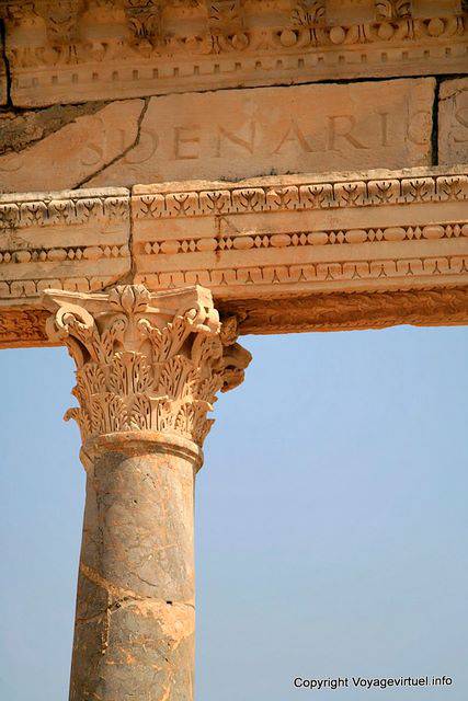 Thuburbo Majus, Capitol Pronaos Carrara marble - Tunisia