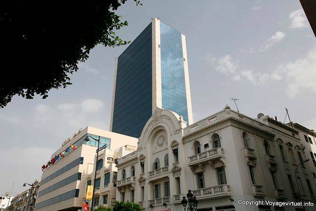 Building on the Avenue Habib Bourguiba, Tunis - Tunisia