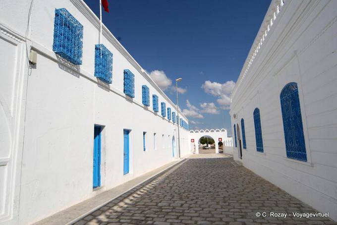 Paving the Ghriba - Tunisia