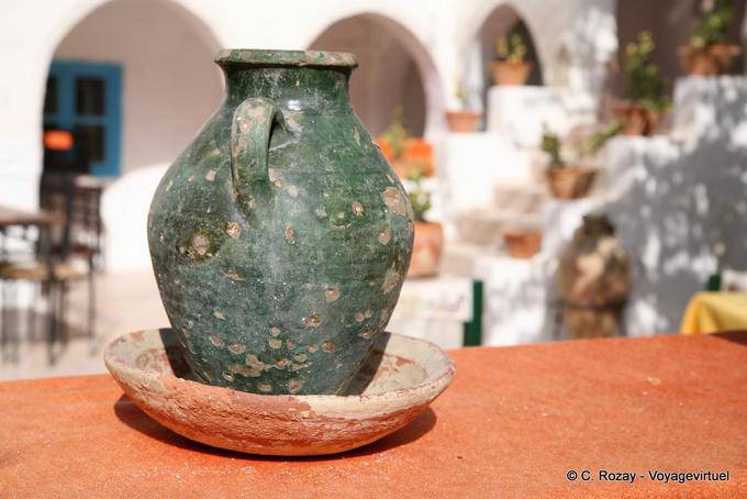 Pottery, Djerba, Houmt Souk Arisha - Tunisia