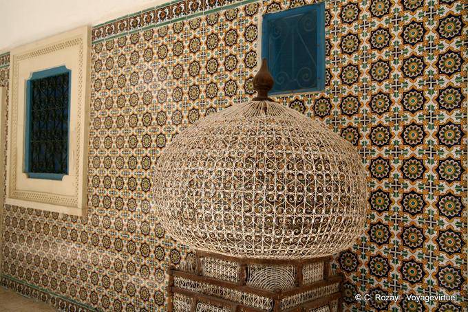 mosaics and cage birds Erriadh, Houmt Souk - Tunisia