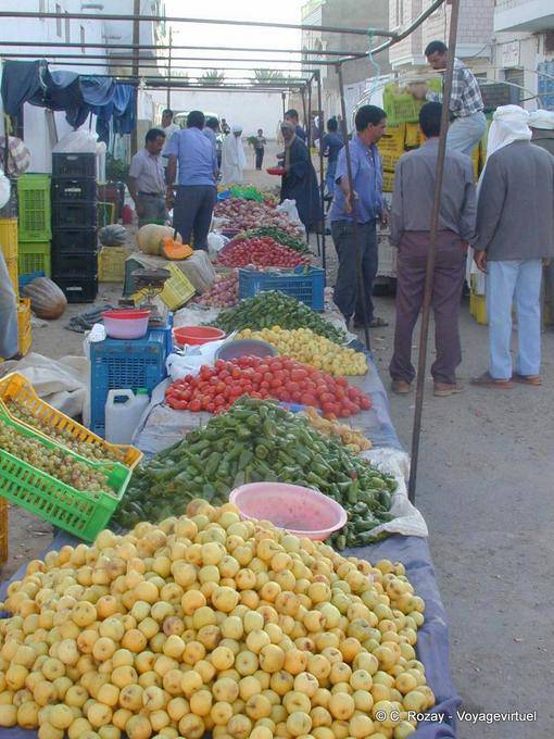 Fruits and vegetables at the market of Douz - Tunisia