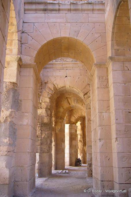 Gangways renovated the Amphitheatre of El Jem - Tunisia
