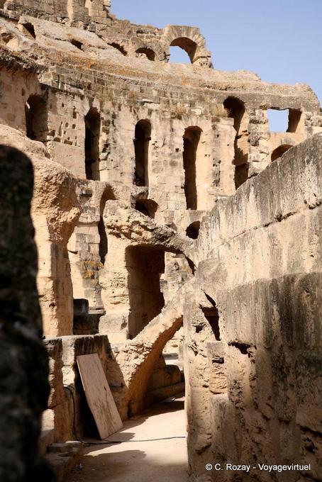 Amphitheatre of El Jem, around the arena - Tunisia
