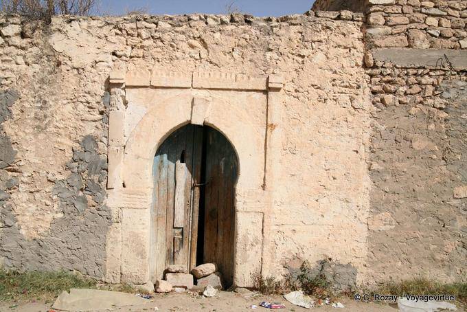 Antique door, El Jem - Tunisia