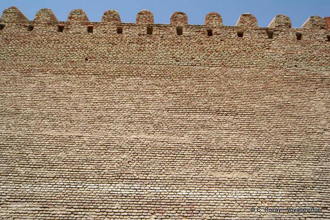 Ocher brick walls, Kairouan - Tunisia