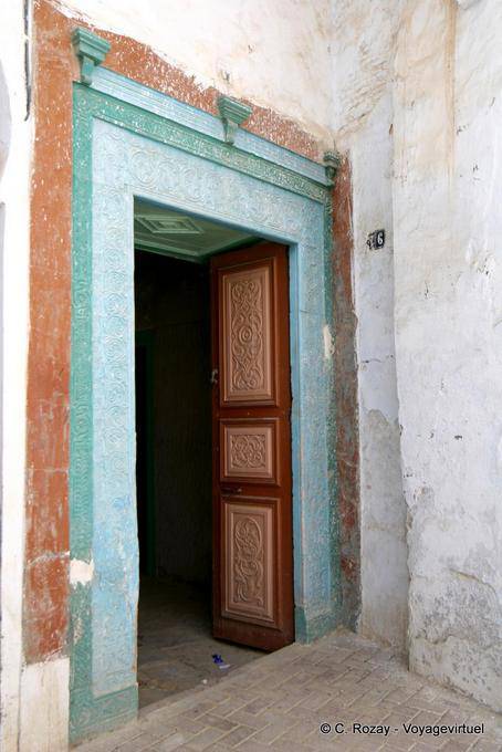 Kairouan, colors in a corner - Tunisia