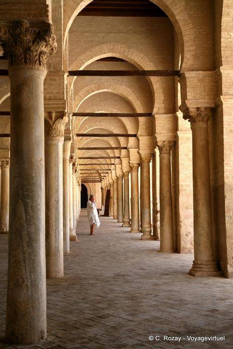 Ancient columns reused, Grand Mosque, Kairouan - Tunisia