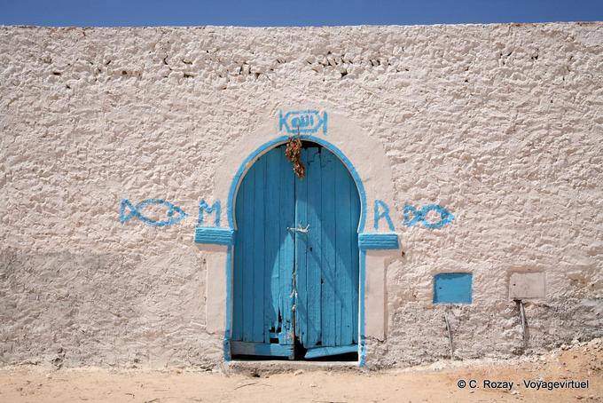 Wall and door, El Abassia Islands Kerkennah - Tunisia