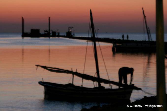 Light tremors, Sidi Frej, Kerkennah - Tunisia
