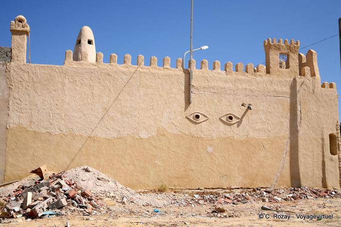 Construction funny, Sidi Frej, Kerkennah - Tunisia