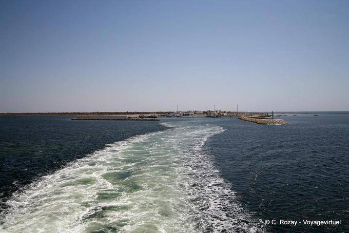 Initially the tray, Sidi Youssef, Kerkennah - Tunisia