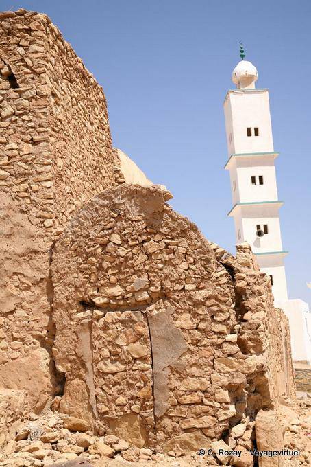 Minaret, Ksar Ghoumrassen - Tunisia