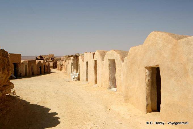 Walk in Ksar Jumaa - Tunisia