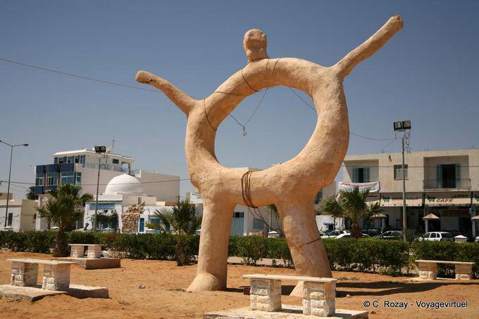 Human tire, sculpture, Mahares - Tunisia