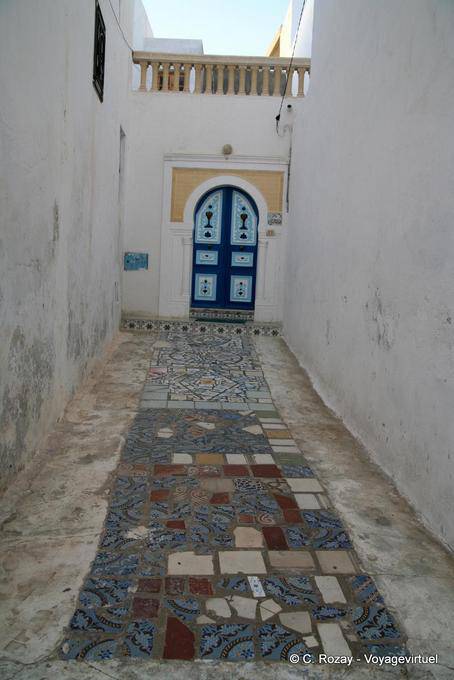 Deadlock Tile, Mahdia - Tunisia