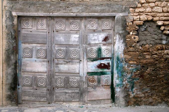 Door with round, Mahdia - Tunisia