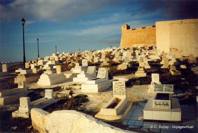 Cemetery before the walls, Mahdia Cap Africa - Tunisia