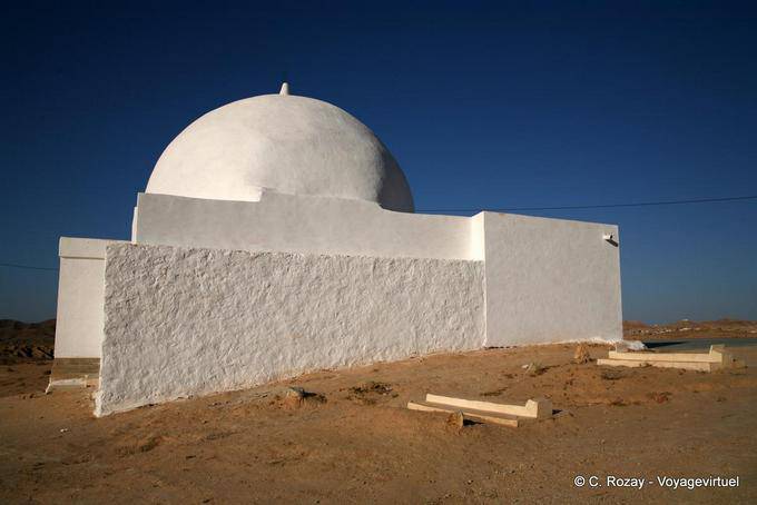 Singular marabout Matmata - Tunisia