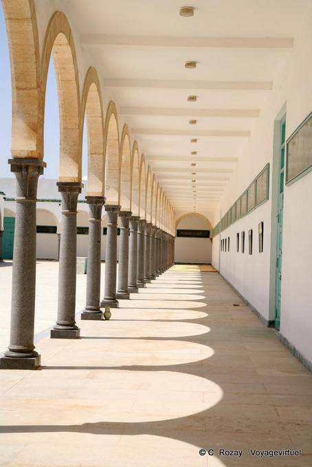 Ambulatory around the courtyard, Bourguiba Mosque Monastir - Tunisia