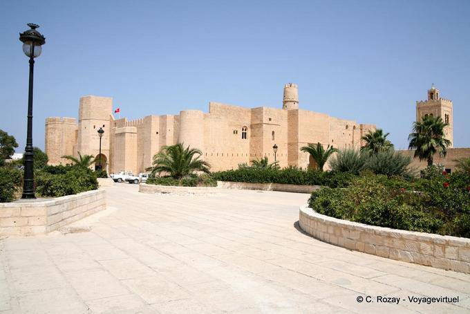 Ribat fortress seen from the garden in front, Monastir - Tunisia