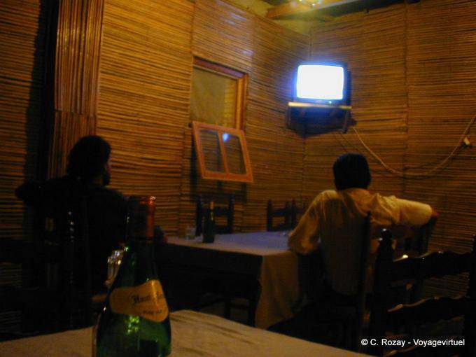 TV in the pub lost to Tamerza - Tunisia