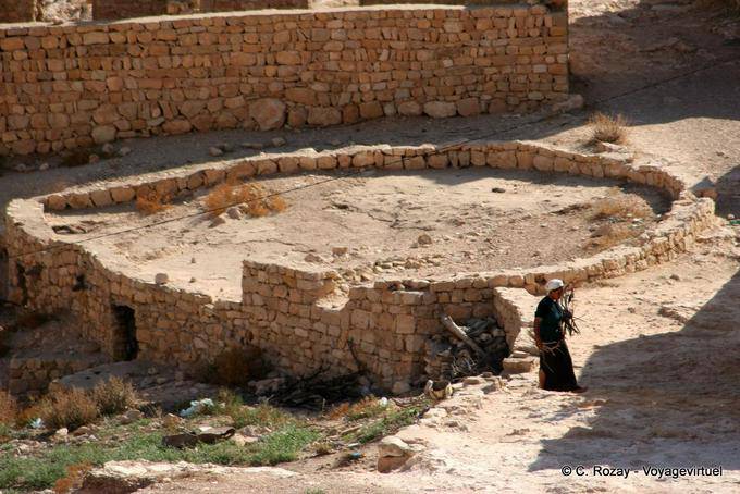 Threshing round tank Toujane - Tunisia