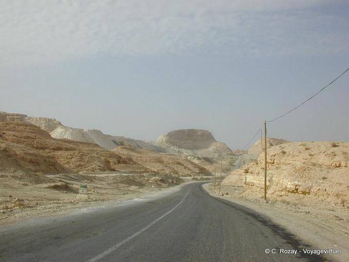 Road to Gafsa - Tunisia