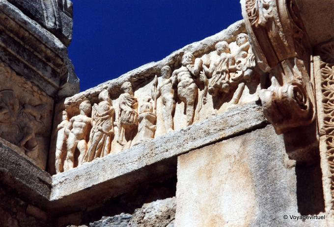 Bas-relief on the Library of Celsus, Ephesus (Ephesus) - Turkey