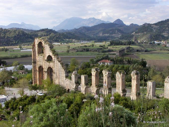 Aspendos, The aqueduct bridge-siphon - Turkey