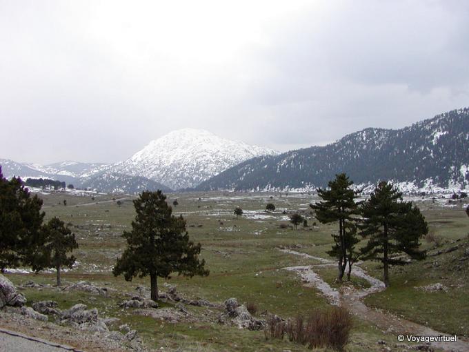 The snowy plateau, near Beysehir - Turkey