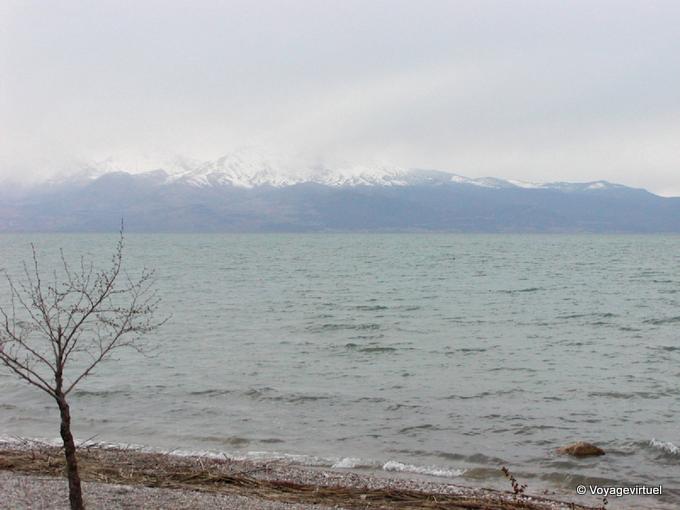 Lake Beysehir and poor spring weather - Turkey
