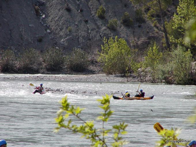 Rafting and canoeing to Kestros - Turkey